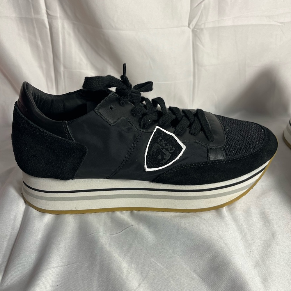 Philippe Model Paris Tropez Haute Sneaker in black and suede. Sz 39